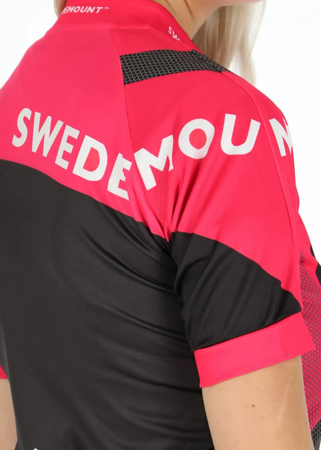 New Swedemount Giro Bike Tee W Black/Fresh Pink