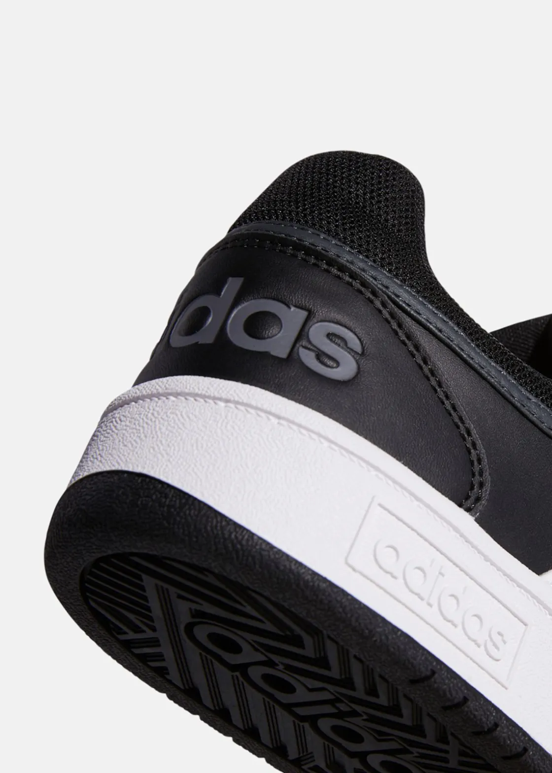 Outlet Adidas HOOPS 3.0 CBLACK/FTWWHT/GRESIX