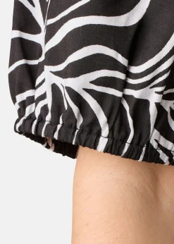 Best Seaside Hudson Top S/S W Black Leaf