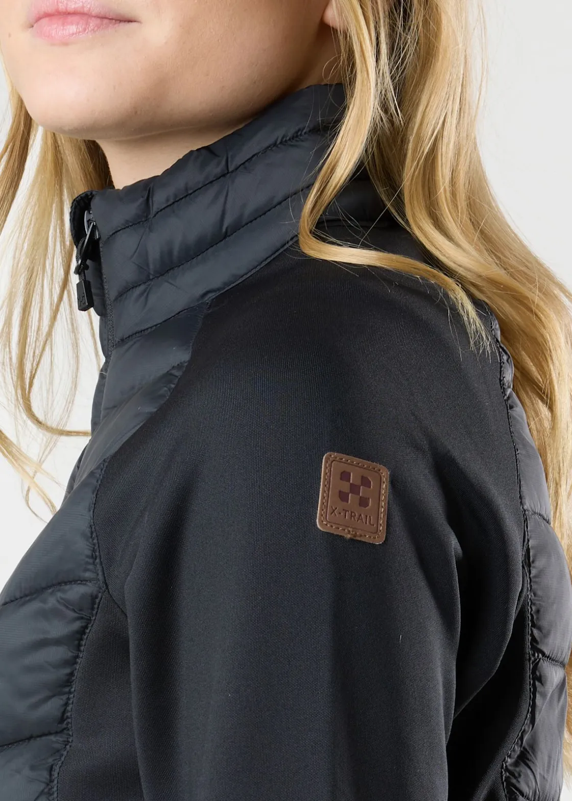 Discount X-trail Hybrid Jacket W Black/Black