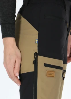 Clearance Swedemount Lofoten Stretch Shorts W Black/Khaki