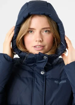 Hot Seaside Long Island W Navy