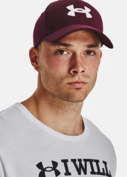 New Under Armour Men's UA Blitzing Dark Maroon