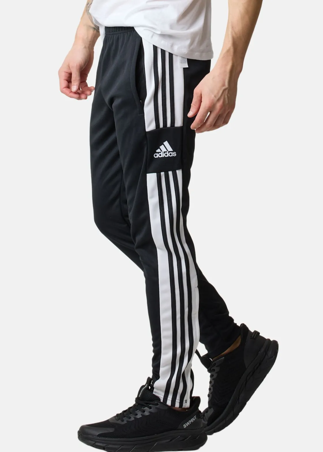 Sale Adidas SQ21 TR PNT BLACK/WHITE