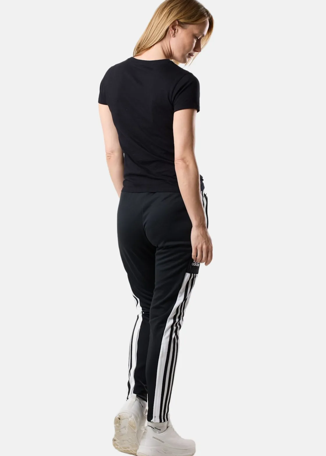 Sale Adidas SQ21 TR PNT BLACK/WHITE