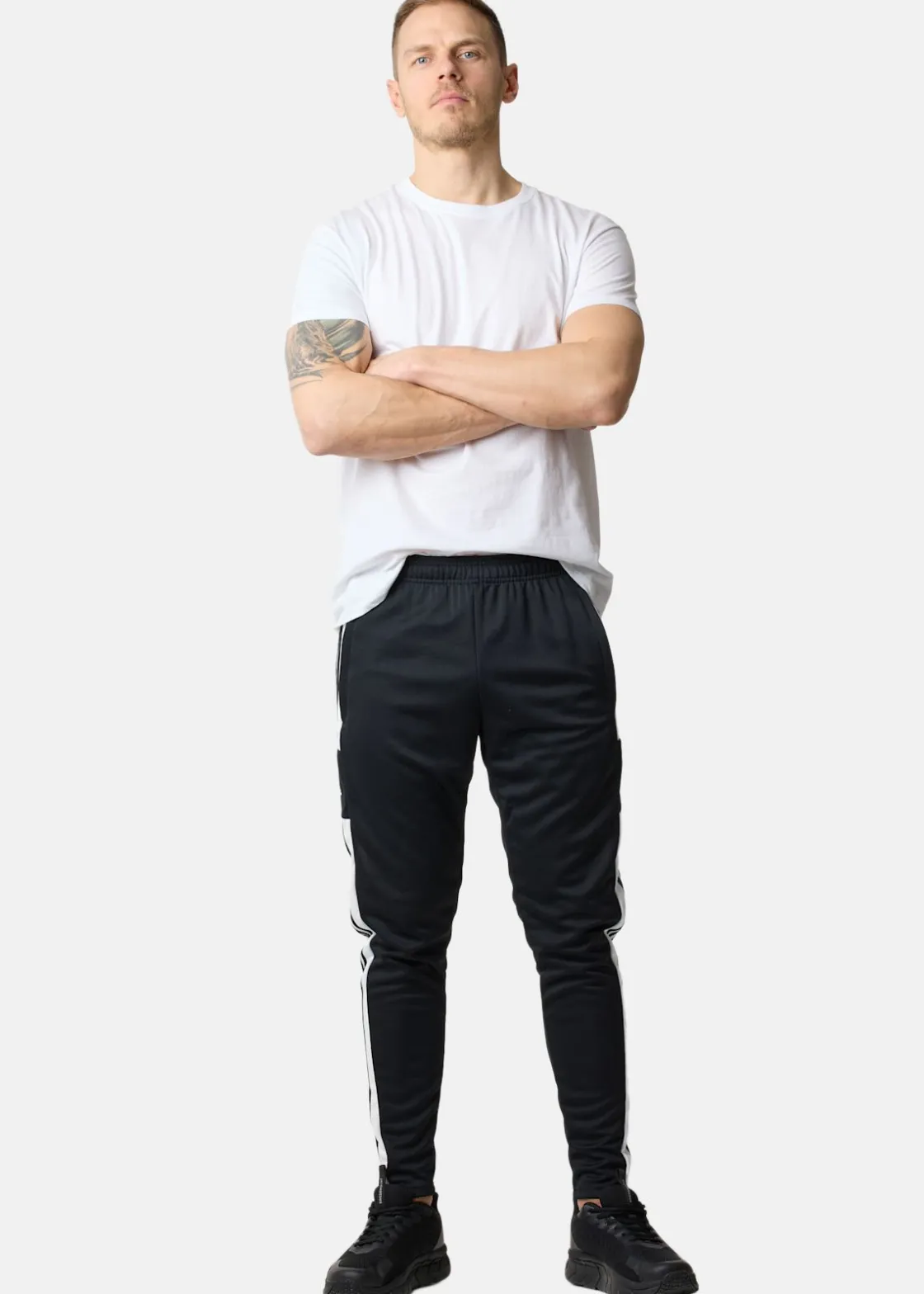 Sale Adidas SQ21 TR PNT BLACK/WHITE