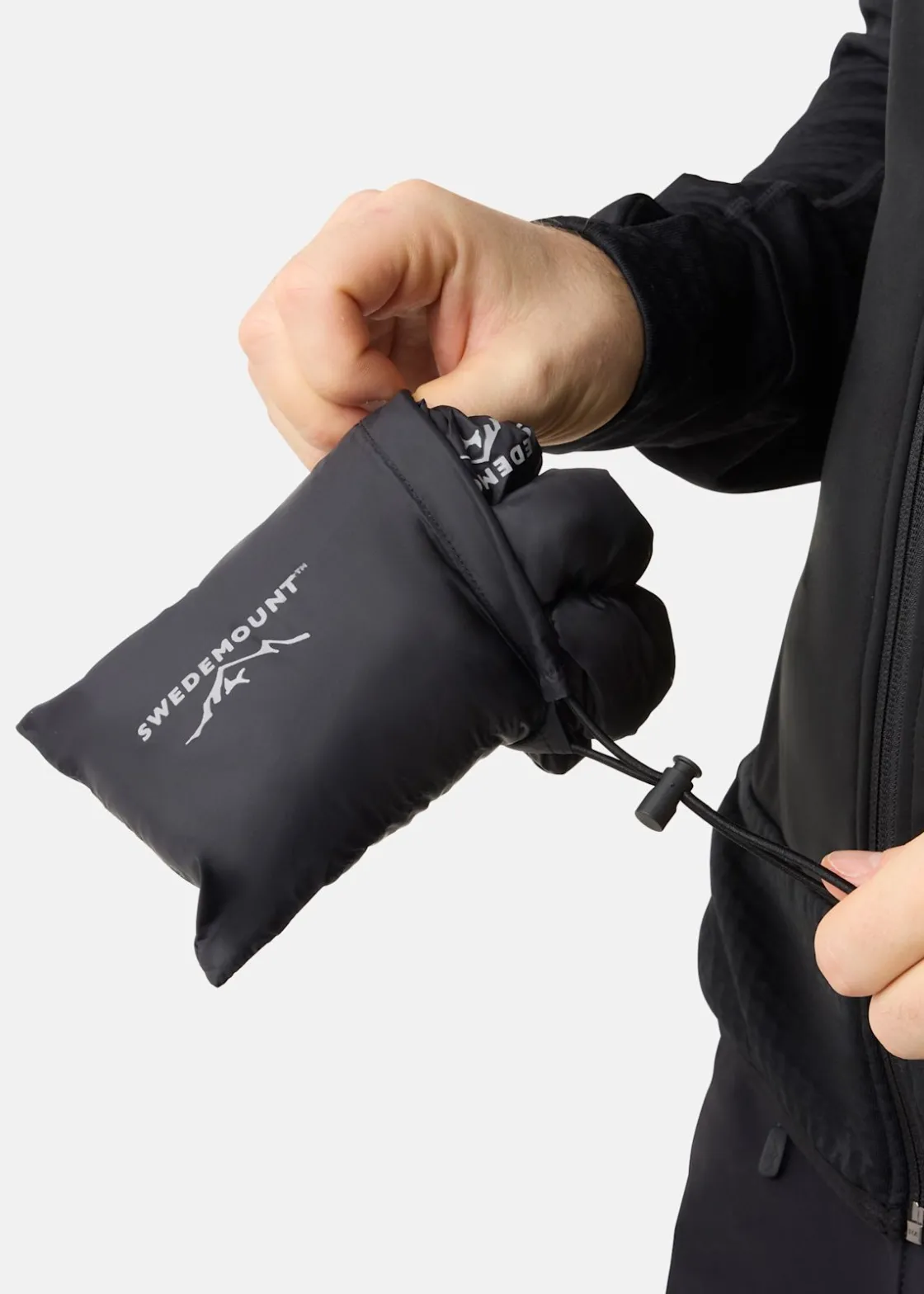 Online Swedemount Östersund Down Beanie Black/Carbon Black