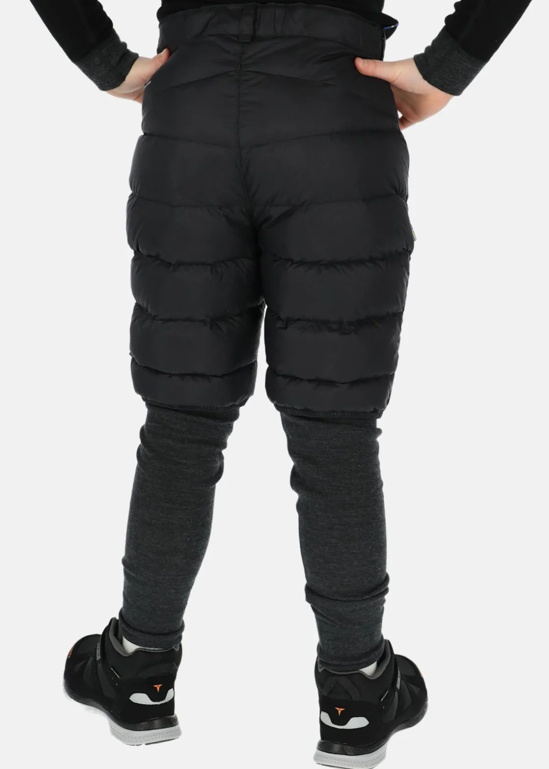 Swedemount Östersund Down Shorts JR Black/Carbon Black